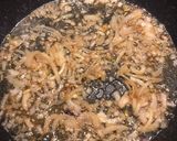 Burgonya ágyon sült hurka-kolbasz, párolt lilakáposztával recept fázis 2 fotója