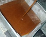 A picture of step 5 of Caramel toffee with almonds.