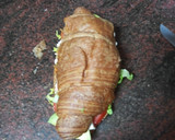 Foto del paso 4 de la receta: Croissant con ensalada y queso majorero