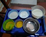 Foto langkah ke 5 dari resep Soes mini vla rasa mangga.