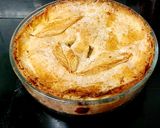 A picture of step 9 of My Apple & Rhubarb pie 😃.