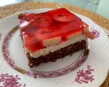 Túrós-banános-epres piskóta recept fázis 7 fotója