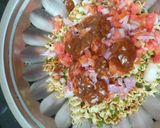 A picture of step 3 of Maggi chatpati bhel.