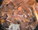 Une image de l'étape 4 de Bœuf bourguignon.