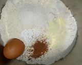 A picture of step 3 of Special filled meatpie.