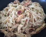 Foto del paso 5 de la receta: Tallarines de Arroz con Contramuslos de Pollo a la Miel y Mostaza