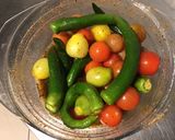 Une image de l'étape 5 de Piments verts à la compotée de tomates, citron vert et épices.