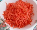 A picture of step 1 of Carrot Salad.