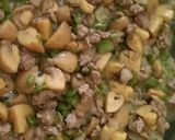 صورة لخطوة 2 من وصفة أرز بالفطر