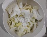 Foto langkah ke 1 dari resep Kimchi Instant.