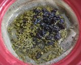 सौंफ साकार काली अंगूर का जूस (Saunf Sakar Kali Dharakhs ka juice recipe in hindi) रेसिपी चरण 2 फोटो