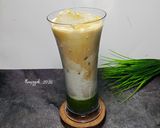 Foto langkah ke 3 dari resep Es kopi matcha latte.