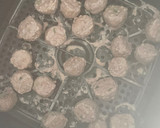 Foto del paso 1 de la receta: Albóndigas en freidora de aire con fideos konjac