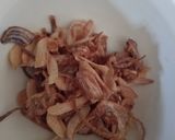Gambar langkah 1 resipi Mi Kolok Kicap Ayam.
