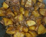 Foto langkah ke 8 dari resep Kentang kecap dg daging.