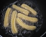 Foto langkah ke 5 dari resep Churros Saus Coklat.