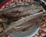 Foto langkah ke 2 dari resep Tumis kangkung dan ikan tongkol.
