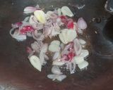 Foto langkah ke 2 dari resep Tumis kangkung balacan.