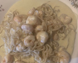 Foto del paso 5 de la receta: Espaguetis konjac con crema de queso azul y gambas