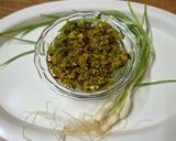 A picture of step 3 of Green garlic chutney.