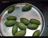 भरवां परवल (bharwan parwal recipe in hindi) रेसिपी चरण 1 फोटो