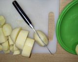 Foto del paso 8 de la receta: Guisado de muslitos de pollo con patatas