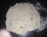 A picture of step 3 of Rice flour and radish ki Puri.