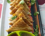 A picture of step 4 of Masala Potatoes Sandwich.