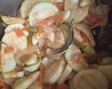 Foto del paso 3 de la receta: Zucchini a la cacerola, bien rico y sano