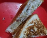 A picture of step 4 of Aloo toast.