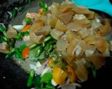 Foto langkah ke 4 dari resep Oseng Kikil Sapi.