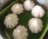 A picture of step 3 of Ukadichi Modak.