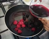 Foto del paso 17 de la receta: Panna cotta con coulis de frutos rojos, Jamaica y mezcal
