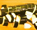 Foto del passaggio 1 della ricetta Zucchine in padella con Wiener Würtstchen di Francoforte