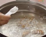 A picture of step 4 of Shrimp Pasta with Shitake Mushroom.