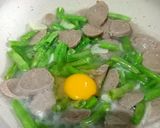 Foto langkah ke 4 dari resep Tumis buncis bakso kol.