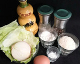 Foto del paso 1 de la receta: Buñuelos de cebolla y lechuga