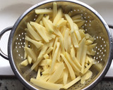 Foto del paso 1 de la receta: Patatas fritas y algo más