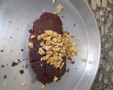 Foto del paso 3 de la receta: Galletitas de chocolate y nuez Sin azúcar, sin endulcorante y sin manteca