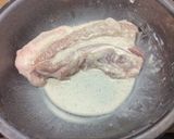 รูปขั้นตอนการทำที่ 2 ของ หมูสามชั้นทอดน้ำปลา