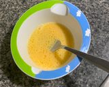 Foto del paso 1 de la receta Tortilla francesa con queso para bebés