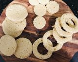 બ્રેડ ચીઝ ડીસ્ક(Bread Cheese Disc Recipe in Gujarati) રેસીપી સ્ટેપ2ફોટો