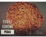 Foto langkah ke 4 dari resep Fusilli Goreng Pedas.