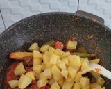 Foto langkah ke 5 dari resep Sambal Goreng Kentang Ati Ampela.