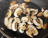 Foto del paso 6 de la receta Crema de Portobello y Patata al Jengibre !!!!