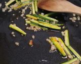 A picture of step 1 of Gnocchetti sardi con zucchine, pecorino sardo e zafferano.