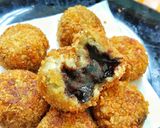 Foto langkah ke 5 dari resep Bola-bola Pisang Cokelat.