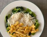 A picture of step 5 of Mum's vermicelli dish.