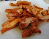 Paprikás lisztbe forgatott csirkemell csíkok recept fázis 1 fotója