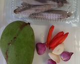 Foto langkah ke 1 dari resep Tumis Tongkol Suir Mangga Muda.